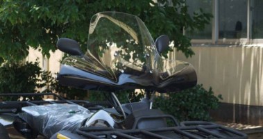 ATV_Windshield_ _Handle_Bar_Mount_Double_Wide_92cm_2